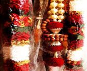 indian wedding garland.jpg from indian vivash first night