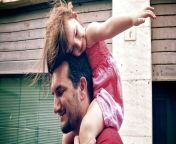 gallery 1503330262 cute dad and daughter.jpg from dad and douter