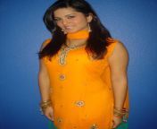 sunny leone wearing salwar kameez indian fashion outfit 7.jpg from sunny leone xx3 sexyi salwar