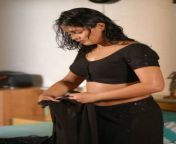 desi mallu aunty blouse boobs 10.jpg from indian aunty petticoat pulled as