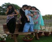 friendsmanianetschoolcollegegirls21.jpg from karachi sexy college b