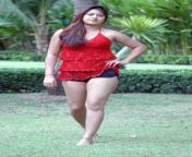 farahkhan south indian actress hot thighs show 1.jpg from malayalam mulai sapputhal