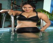 oru sandipil tamil movie mallu aunty boobs navel thigh bavina bikini hot stills wallpapers images pics photos gallery.jpg from mallu fun swiming
