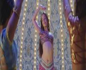 aishwarya rai hot sexy stills in hd from kajra re item song in movie bunty 26 bubli vp 281029.jpg from hot re