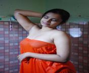 udayathara wet orange undergarment 04.jpg from old tamil heroines bath sceneabita chota xxx anjli che sexan