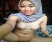 tumblr p8igy20lwe1xq653jo4 400.jpg from hijab telanjang pamer memek