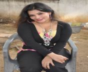 tamil actress mumtaz cleavage stills 2.jpg from tamil actress cleavage hd xos