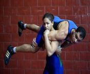 s7.jpg from lift carry wrestling