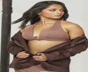 anushka shetty cleavage pics jpeg from anushka shetty hot in antim faisla movieangladeshi villdge xxx video