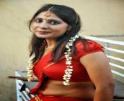 actress reshmi saree below navel show photos in red saree 8 719205.jpg from indian aunty asset showing in public