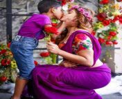 piumi 544555 pc 1598618685.jpg from piumi hansamali with her son kissing full