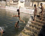 640px kids skinny dipping in india.jpg from skinny dipping