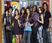 victorious season 1 cast promo image.jpg from victorius