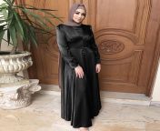 tips for wearing an abaya in hot weather.jpg from hot abaya