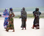 tanzanian women in kanga 768x542.jpg from viuno na kanga nusu mtaani kwetu