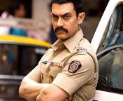 20 famous bollywood police characters in movies talaash.jpg from bollywood old movie police uomo scene
