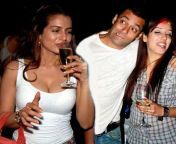indian actress drinking alcohol photos16.jpg from hot heroin drunk in indian movie