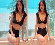 check out shraddha arya is super hot in these private unseen bathroom photos.jpg from shardha arya nu