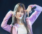 sana from twice turns on the alarm about her health after collapsing during a concert in the u s.jpg from video sana smashed