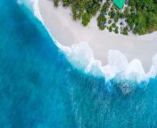 beautiful beaches in maldives.jpg from island