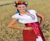 sr ukrainian dress 1115 1.jpg from ukrainian
