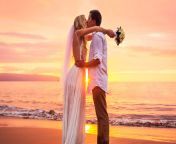 kiss at sunset cute couple marriage newly married images the beach hd wallpaper.jpg from on beach public married couple let stranger who was step coming to them on the public beach for the pshareing fuck and join sex in threesome