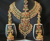 latest heavy kundan jewelry design fashion.jpg from kerala kundan