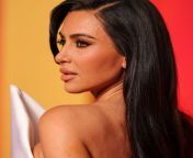 kim kardashian at the 2024 vanity fair oscar party held at news photo 1711645624 jpgcrop0 668xw1 00xh0 321xw0resize1200 from kim kerdershan