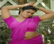 4998973925f70167f168ddee9f4b00c1.jpg from www mallu sexy aunty saree blouse romancene boob press