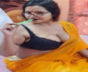52c9cd609b9b1383e957d4b42309e924.jpg from indin saree aunty boobs
