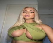c13561be1c63a227731742ee779b9043.jpg from blonde revealing her boobs on tiktok with comic panel filter mp4
