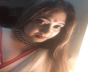 aed8c19fb97e058e872764b0244370ca.jpg from desi aunty hot selfie with boobs show