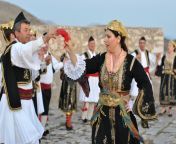 4573a05d960609b471608a17bbc789e9.jpg from albanian dance