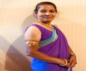 8b0716ddda30d34f2029adde4df530f3.jpg from mature tamil aunty wearing cloths