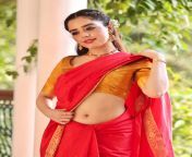 48w12uo9yqcc1 jpeg from red saree navel bollywoo