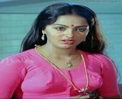 radha yesteryear tamil actress kanner1 30 saree change scene jpgfit568649ssl1is pending load1 from old actress radha hot blouse