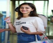 actress ananya panday snapped at airport as she leaves for filmfare awards in assam hd gallery jpgquality90zoom1ssl1 from annya panday