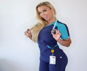 pay meet the worlds hottest nurse lauren drain is a fully trained nurse turned fitness extraordinaire.jpg from young hot sexy nurse boobs ande bra