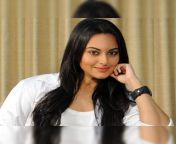 sonakshi sinha extends support to corona warriors will help raise funds for ppe kits for healthcare workers.jpg from top 50 xxx sonakshi sinha nude photos naked images naked prn pics 2016 9 jpg
