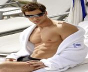 5bae8ea32000003000ff5276 jpegopsscalefit 960 noupscale from william levy gay sex