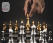 close up hand choose gold chess challenge with silve chess team chess board 101448 1511.jpg from entertainment network chess and card hall【url∶j777 ph】entertainment network chess and card hall【url∶j777 ph】w0u