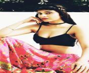 surbhi shukla cleavgae heer actress ullu app po 2.jpg from rajni shukla nude