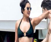 priyanka chopra black bikini nick jonas.jpg from priyanka chopra nude bath hd videos