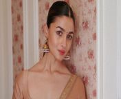 cropped35.jpg from bollywood actress alia bhatt nude brldal