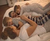young family taking a nap together on a bed jpgs612x612w0k20crcwv75d53 fspmiymlmi4t5 znxd8m72jgbmxerubi8 from sleeping mother son