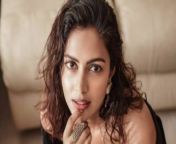 amala paul a question id never want my husband to ask me is rapid fire prabhas ranveer 322x181.jpg from actress amala paul fu