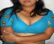 ccf2z6yueaa9nyp jpglarge from desi housewife clevage