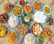 aluth avurudu sweets.jpg from sri lankan aluth