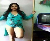 main qimg 2c32ab6af370a6344045e1b6ec797b0d from indian aunty changing clothes