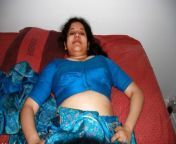 207824755a6cba46acc0.jpg from desi nude house wife